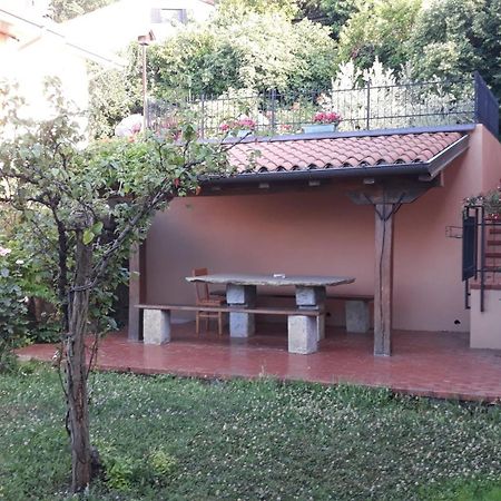 Villa Ambrosia Муджа Екстер'єр фото