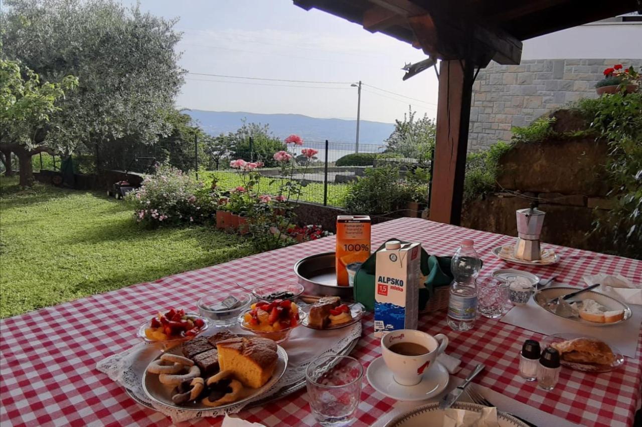 Villa Ambrosia Муджа Екстер'єр фото